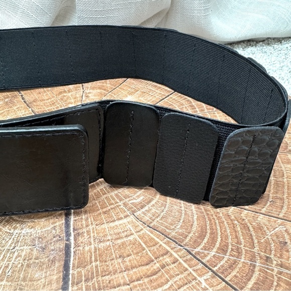 Chico’s Black Leather Belt Medium /Large - Picture 4 of 10